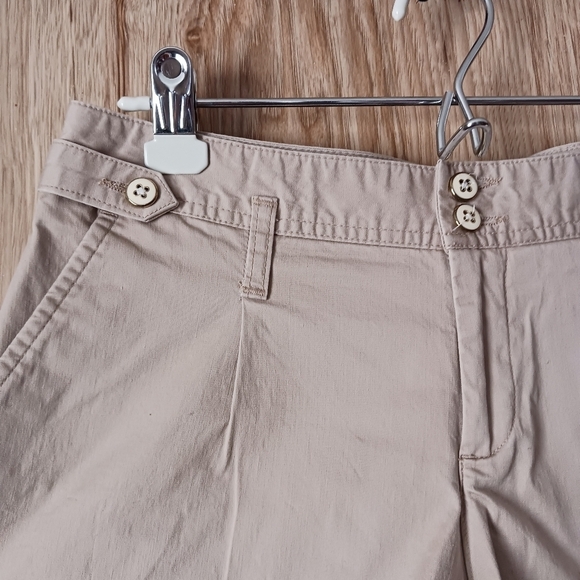 Banana Republic Factory Khaki Chino With Metal Button Details Size 8p - Picture 2 of 9